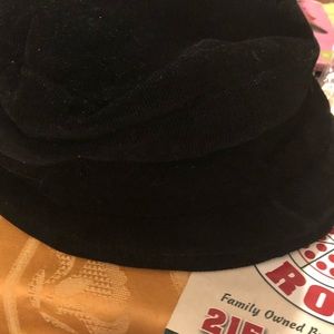 Two hat lot set